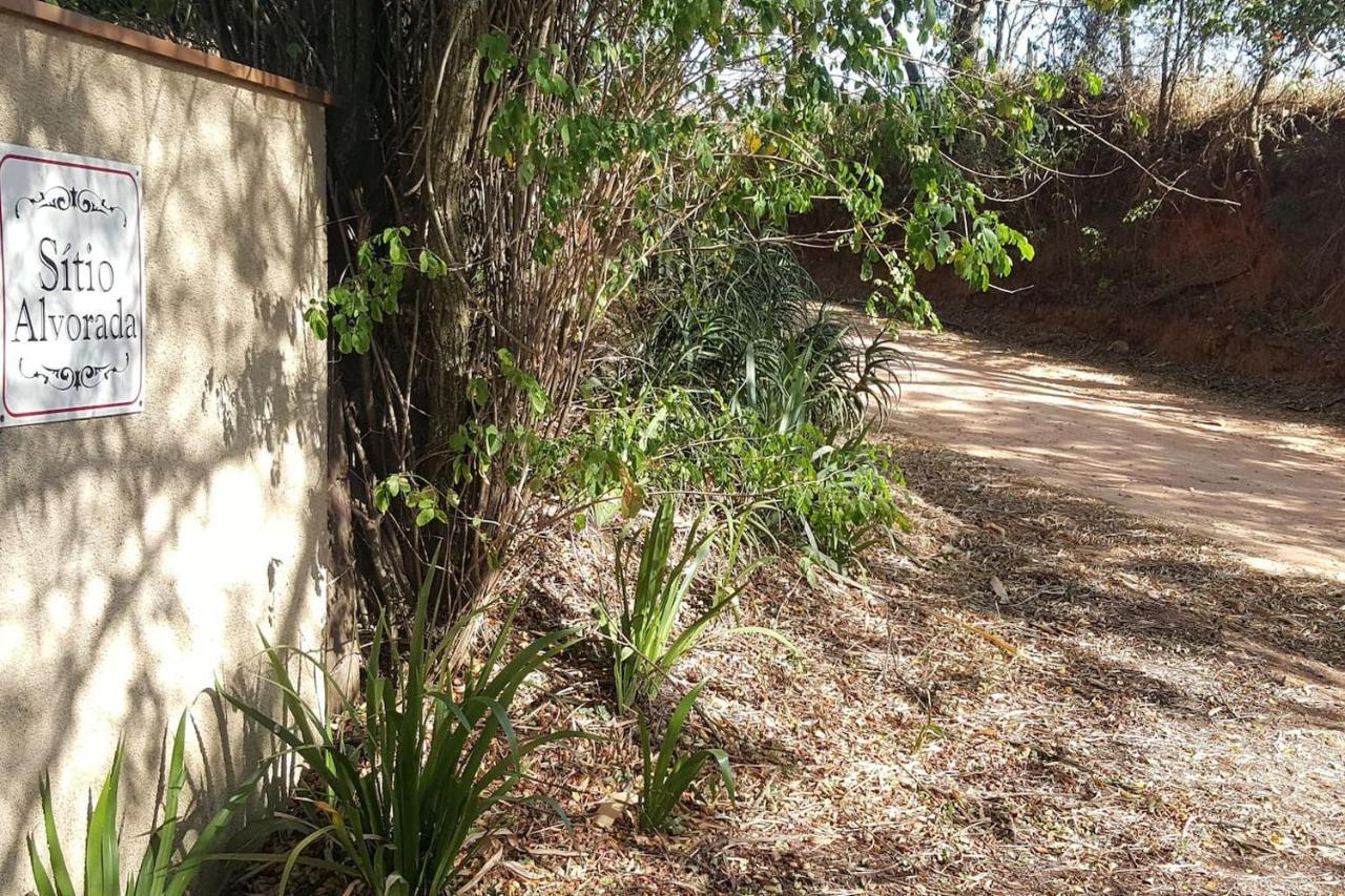 Sitio Alvorada - Paraiso Localizado No Circuito Das Aguas Paulista Amparo  Eksteriør billede